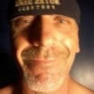 Meet your Posher, Troy